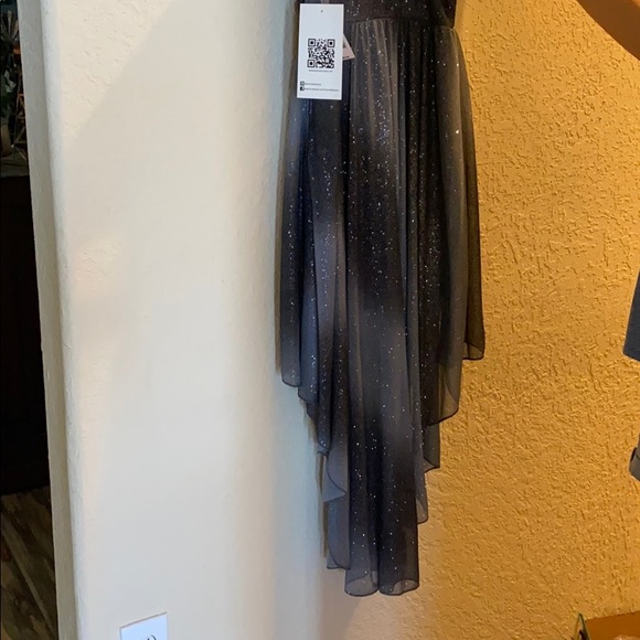 Sparkly formal dress - Picture 4 of 5